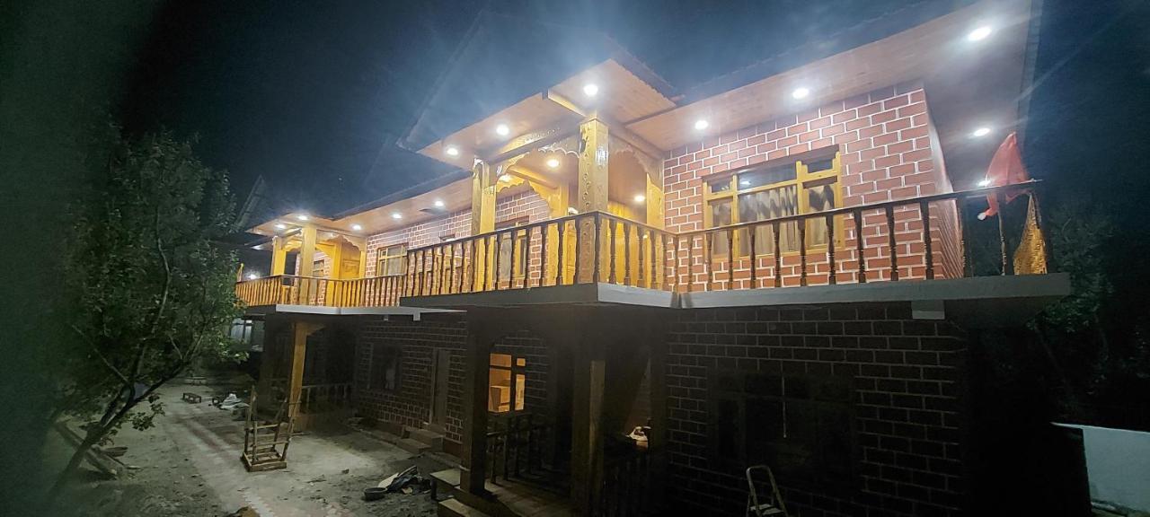 Hotel Royal Hillcrest Harsil Exterior foto